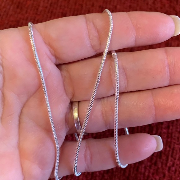 Stunning sterling silver snake chain! NWOT - Picture 4 of 4